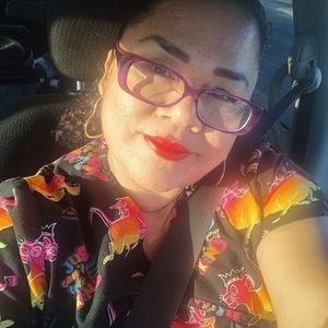 Meet your Posher, Ana